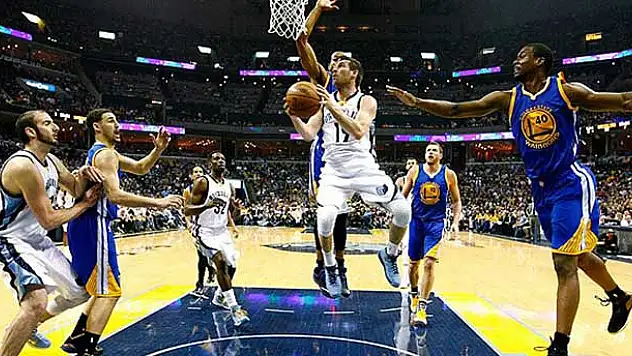 Warriors seriyi eşitledi