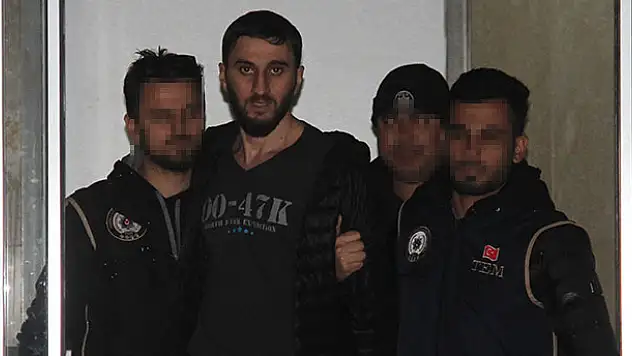 X-ray cihazından geçebilen canlı bomba yeleği yapmış
