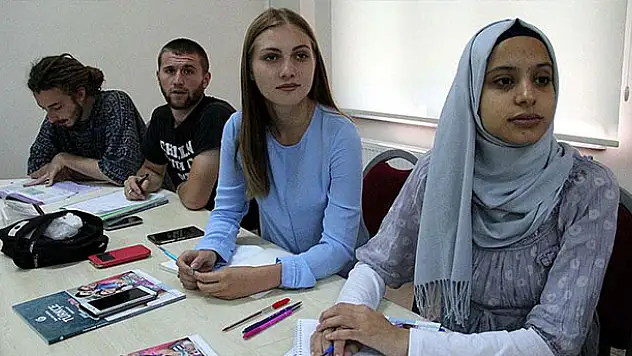 Yabancı öğrencilerin 'Mevlana'ya ilgisi artıyor