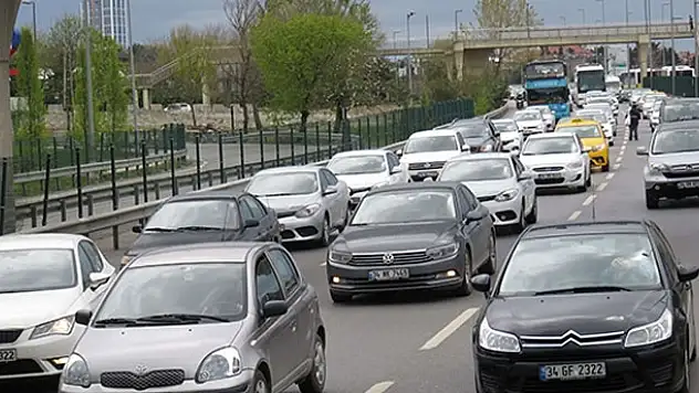Yabancı plakalı araçlardan ücret ve ceza tahsilatı başladı