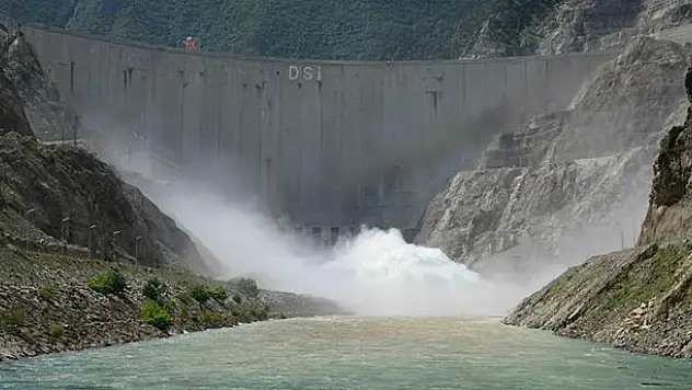 Yağışlar barajları doldurdu