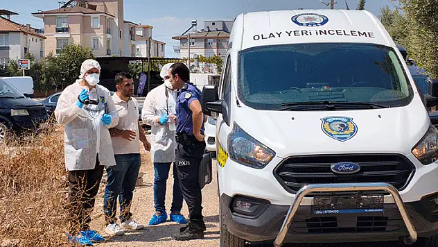 Yakınları tarafından evinde ölü bulundu