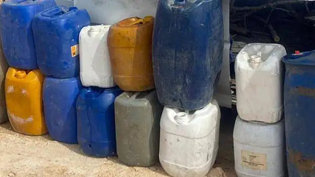 Yakıt tankerinden mazot çalan hırsızlar suçüstü yakalandı
