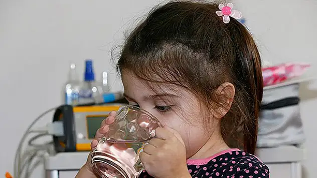 Yaklaşık 1 yıldır su içmesi yasaktı