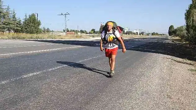 Yaklaşık 8 Bin Kilometre Mesafe Kat Etti, Hedefi Hindistan
