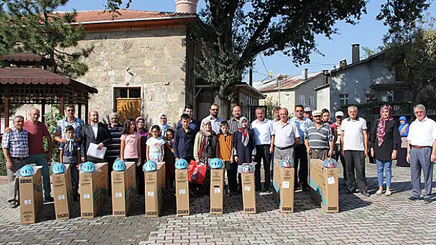Yalıhüyük'te 'Güle Oynaya Camiye Gel' Projesi