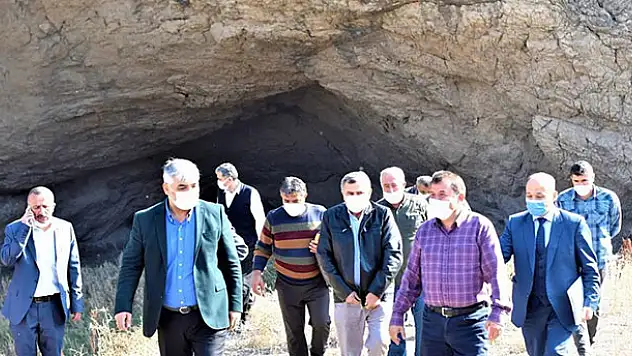 Yalıhüyük'te içme suyu ve tarım arazisi sulama projeleri görüşüldü