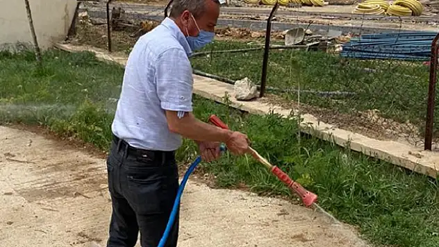 Yalıhüyük'te ilaçlama çalışmaları sürüyor