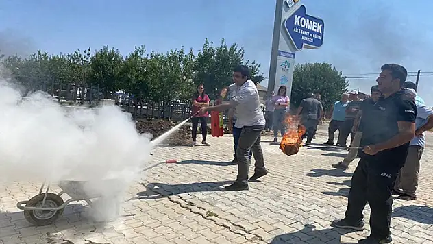Yalıhüyük'te sağlık personeline yangın eğitimi verildi
