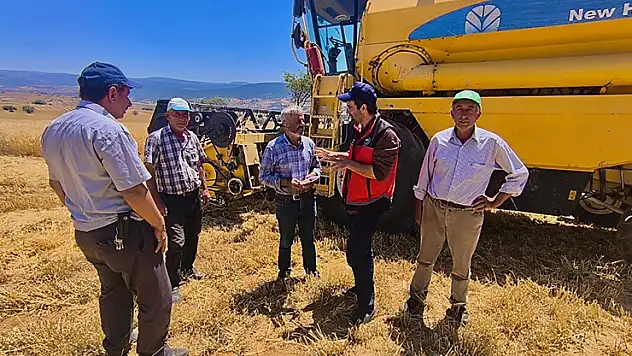 Yalıhüyük'te tarım ekiplerinin incelemeleri sürüyor