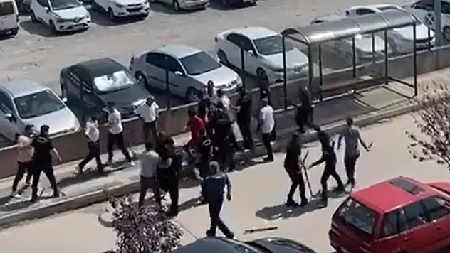 Yalova adliyesi çıkışında silahlı kavga: 2 yaralı
