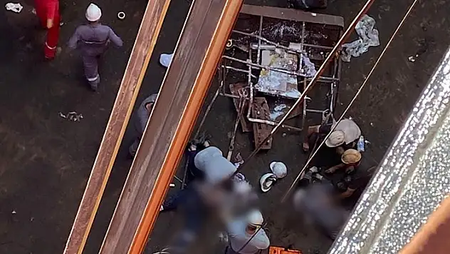 Yalova'da işçilerin bulunduğu platform koptu: 2 ölü
