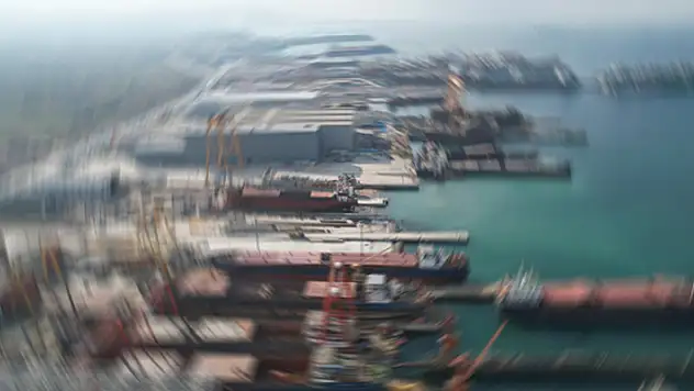 Yalova'da tersanedeki devrilen kule vinci operatörü hayatını kaybetti
