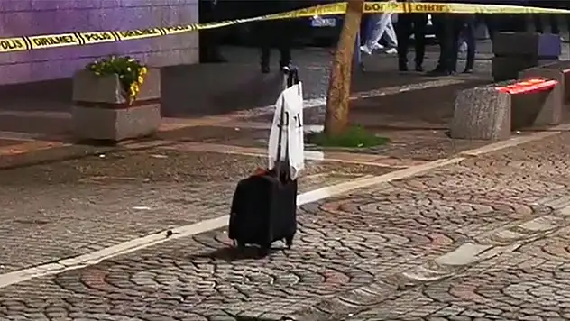 Yalova'da cadde üzerinde bırakılan valiz fünye ile patlatıldı içerisinden kıyafetler çıktı
