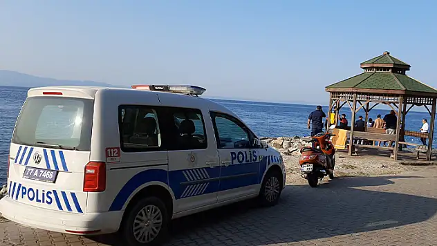 Yalova'da denizde kaybolan 2 kişinin arama çalışmaları devam ediyor
