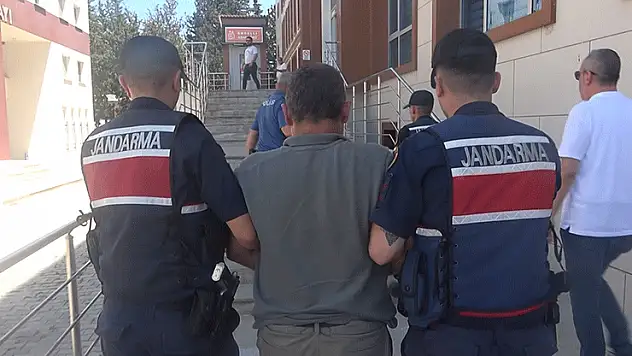 Miras kavgasında kardeşini öldüren zanlı ormanda yakalandı