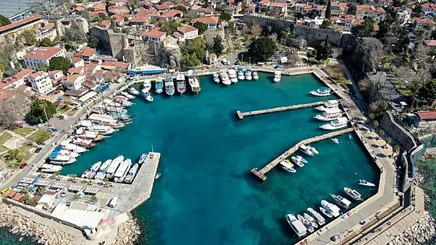 Yangına dayanıklı kapı krizi: Antalya'da 1600 otelden yüzde 90'ı risk altında