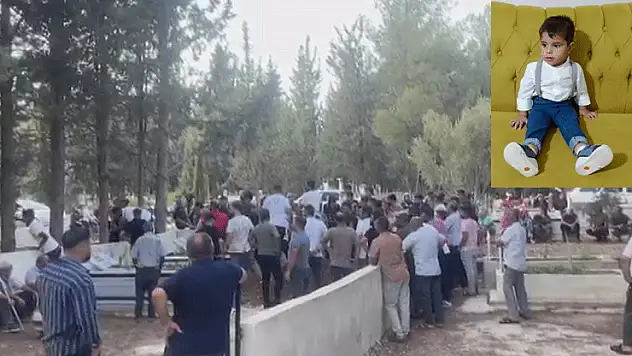 Yangında dumandan etkilenen 3 yaşındaki Asaf, 7 günlük yaşam mücadelesini kaybetti