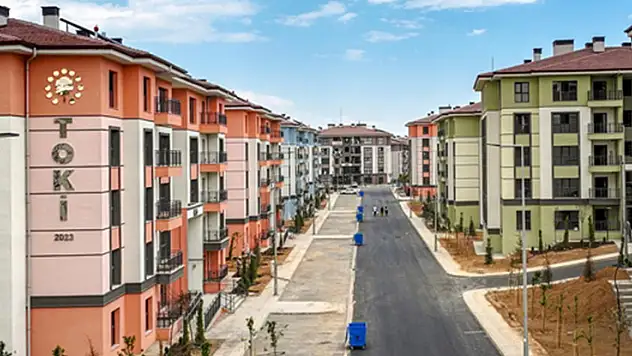 Yapımı tamamlanan 29 bin 311 deprem konutu yarın kurayla hak sahiplerine teslim edilecek