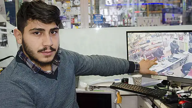 Yardım isteme bahanesiyle bağış kutusunu çaldı