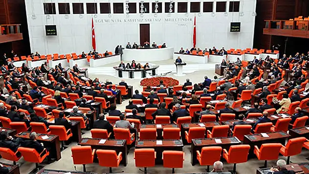 Yargı paketi önce muhalefete gidecek! 30 bin kişinin tahliyesi...