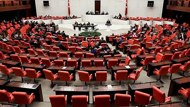 Yargı Reformu Paketi ve Balıkçılık Yasası Meclis'e sunuldu