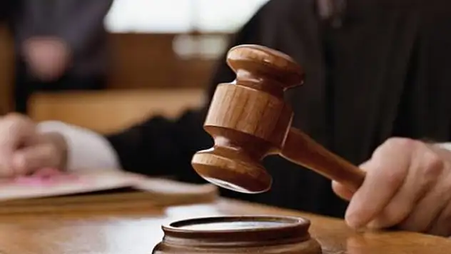Yargıtay'dan emsal karar: Eşinden gizli kredi çeken yandı!