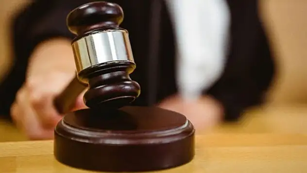 Yargıtay'dan emsal karar: Eşini başkasıyla kıyaslamak boşanma sebebi