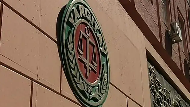 Yargıtay'dan emsal karar: Rapor alıp tatile çıkan 2 arkadaş tazminatsız kovuldu