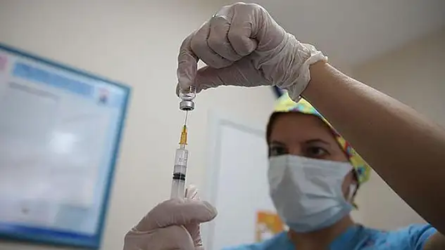 Yarın başlıyor! Aşı olmayan binemeyecek! Kimlere PCR testi yaptırma zorunluluğu geldi?

