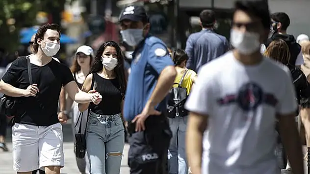 Yarından itibaren maske takmamanın cezası 900 lira