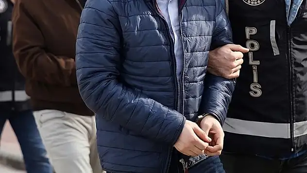 Yasa dışı gelirlerin aklanmasına yönelik operasyonda 37 şüpheli yakalandı
