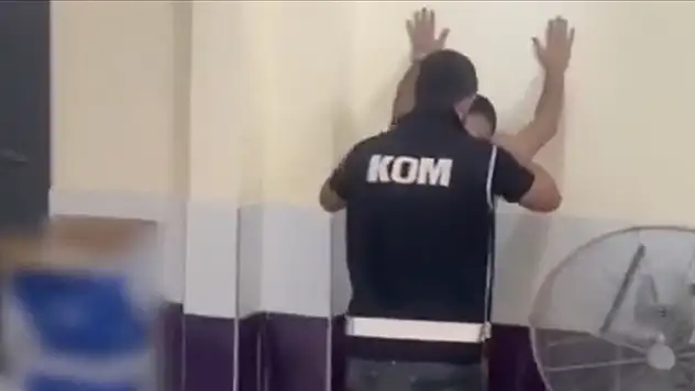 Yasa dışı tütün mamulü yapan suç örgütlerine yönelik Sis Operasyonu'nda 370 gözaltı

