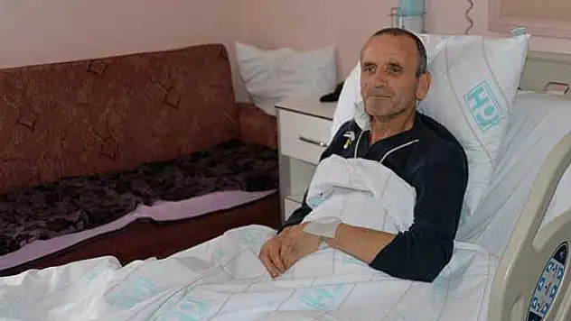 Yaşama şansı yüzde 1' olan hasta kurtarıldı