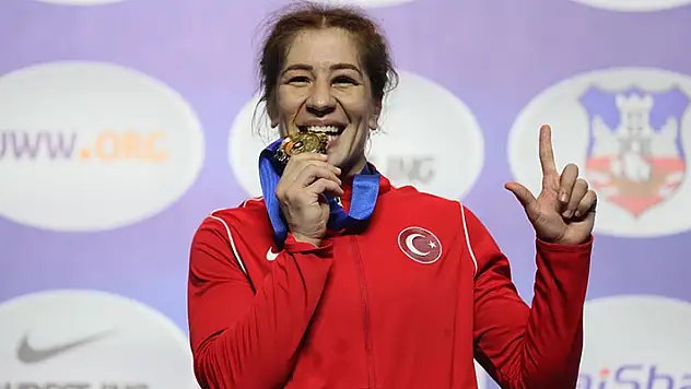 Yasemin Adar Yiğit ikinci kez dünya şampiyonu
