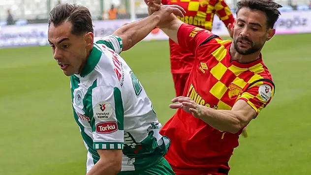 Yasir Subaşı takımda kalıyor