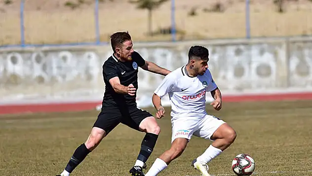Yavru Kartal 3 puan avında