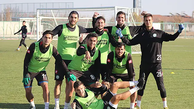 Yavru Kartal 3 puana kenetlendi 