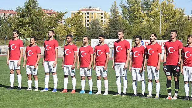 Yavru Kartal düşme hattında