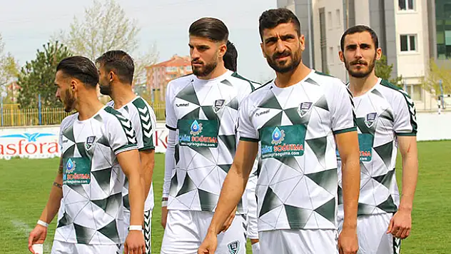 Yavru Kartal karıştı!