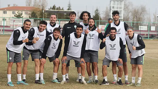 Yavru Kartal puan için gitti
