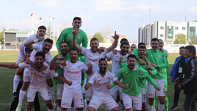 YAVRU KARTAL TAM YOL