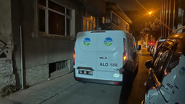Yayılan koku ile ortaya çıktı yalnız yaşadığı evinde ölü bulundu