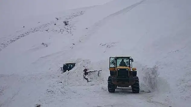 Yaylada mahsur kalan iki kişiyi belediye ekipleri kurtardı