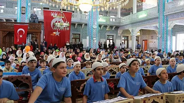 Yaz Kur'an Kurslarına 3 milyona yakın öğrenci katıldı
