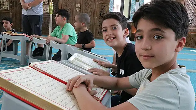 Yaz Kur'an kurslarında 2,5 milyon öğrenci eğitim aldı
