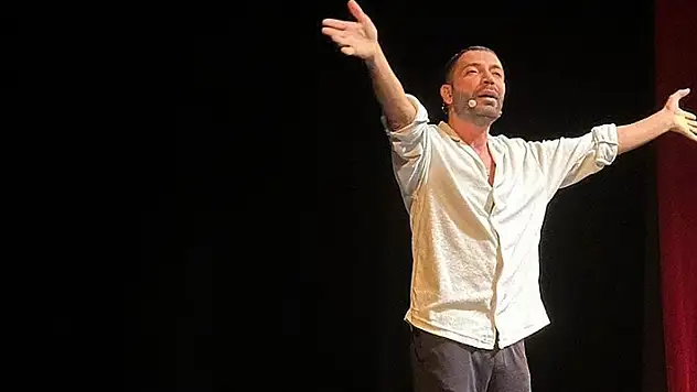 Yazar Aşkım Kapışmak gözaltına alındı
