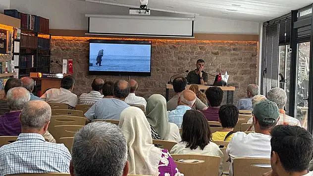 Yazar Zeki Oğuz, Konya'da anıldı