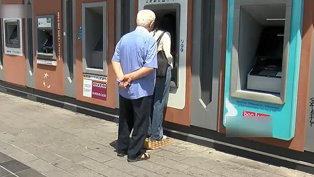 Yazılım kaynaklı sorun ATM'leri de etkiledi vatandaşlar para çekemedi