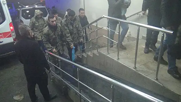 Yemekten rahatsızlanan 74 asker hastaneye kaldırıldı